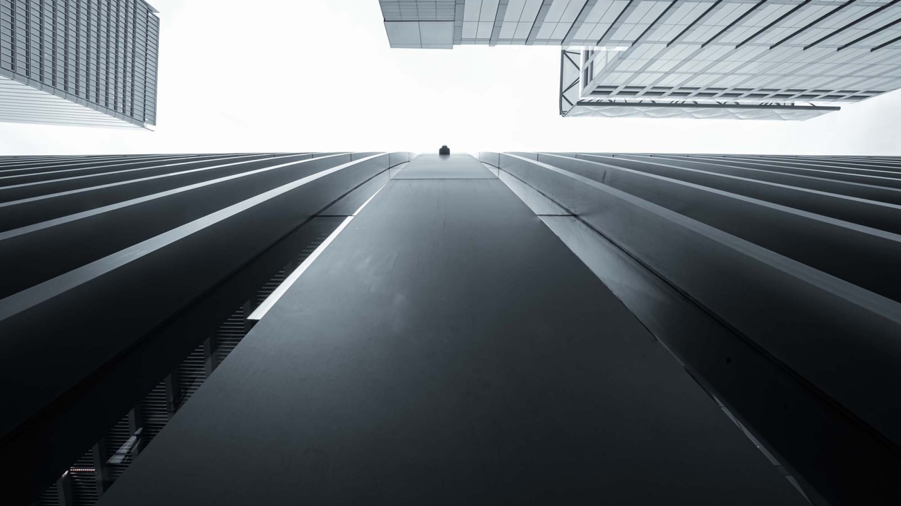 Skyward lines of Liverpool Street building.