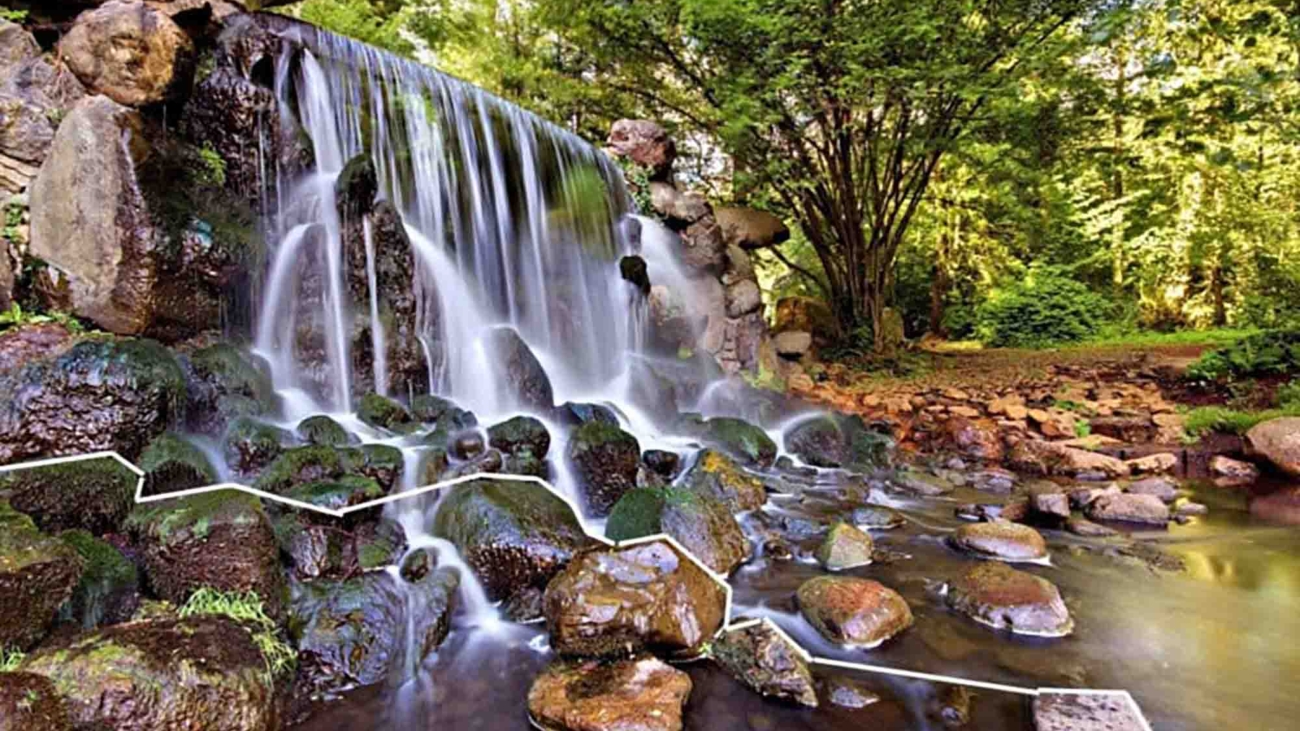 3D effect at Sonsbeek Waterfall, Arnhem.