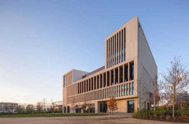 Bustling UCL Campus atmosphere in color.